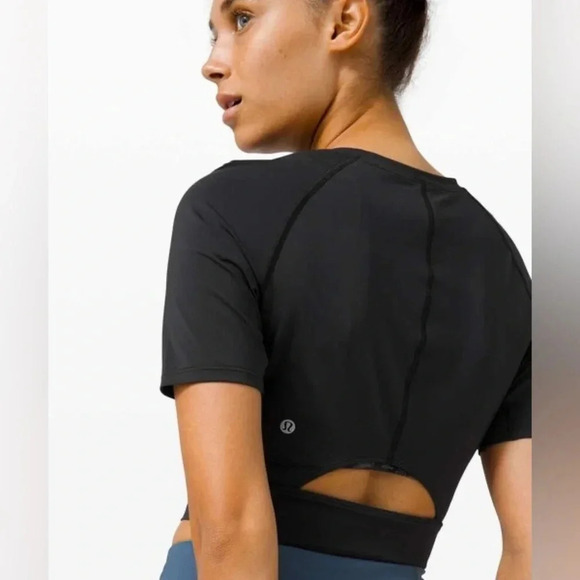 Lululemon Fine Force Short Sleeve Women's Black Run Cropped Fited size 8 - Picture 8 of 8